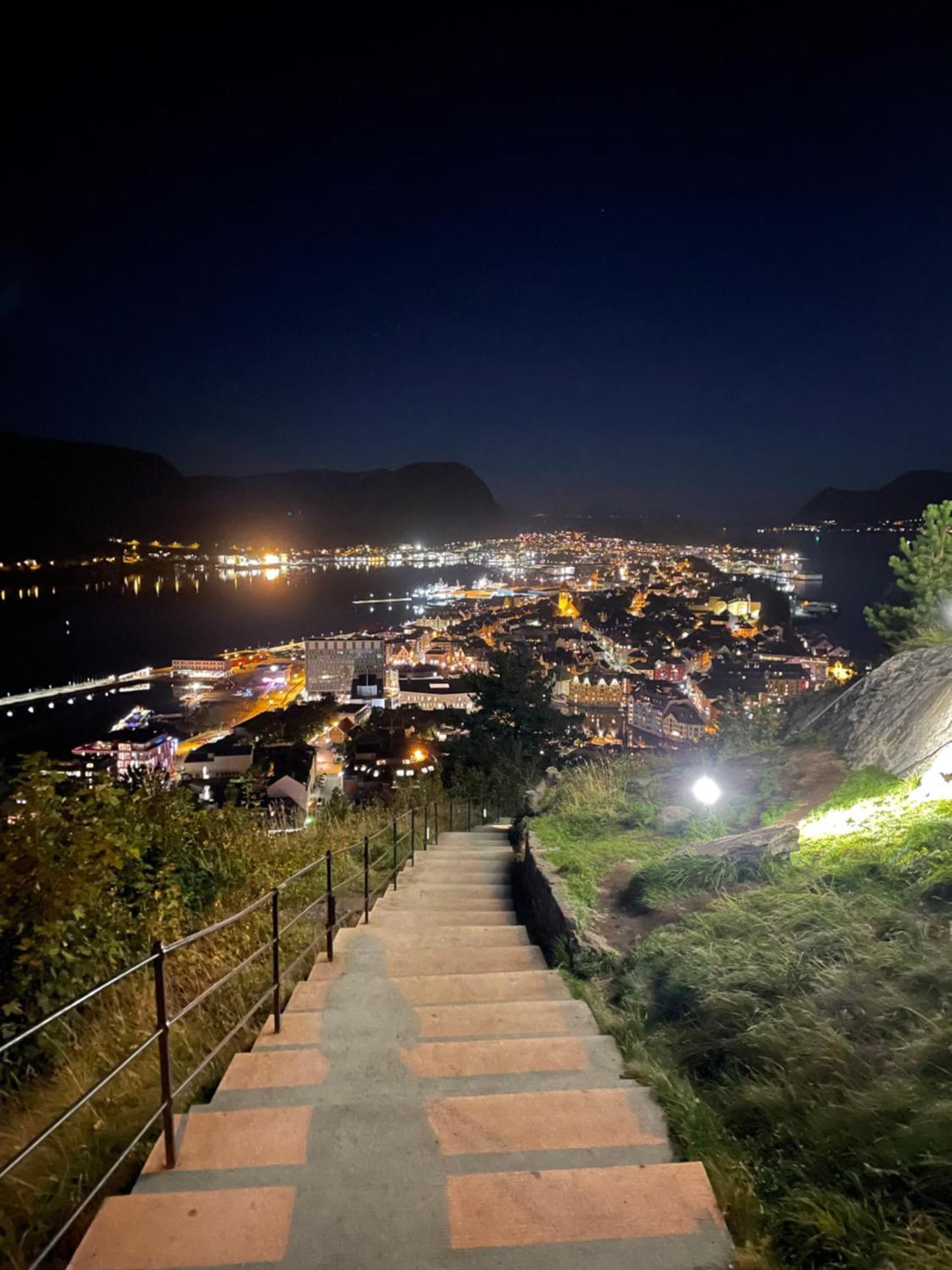 Ålesund Koselig Leilighet I Sentrum מראה חיצוני תמונה